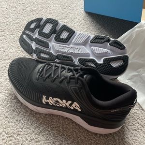 Brand new Bondi 7 Hoka one ones. Never worn!